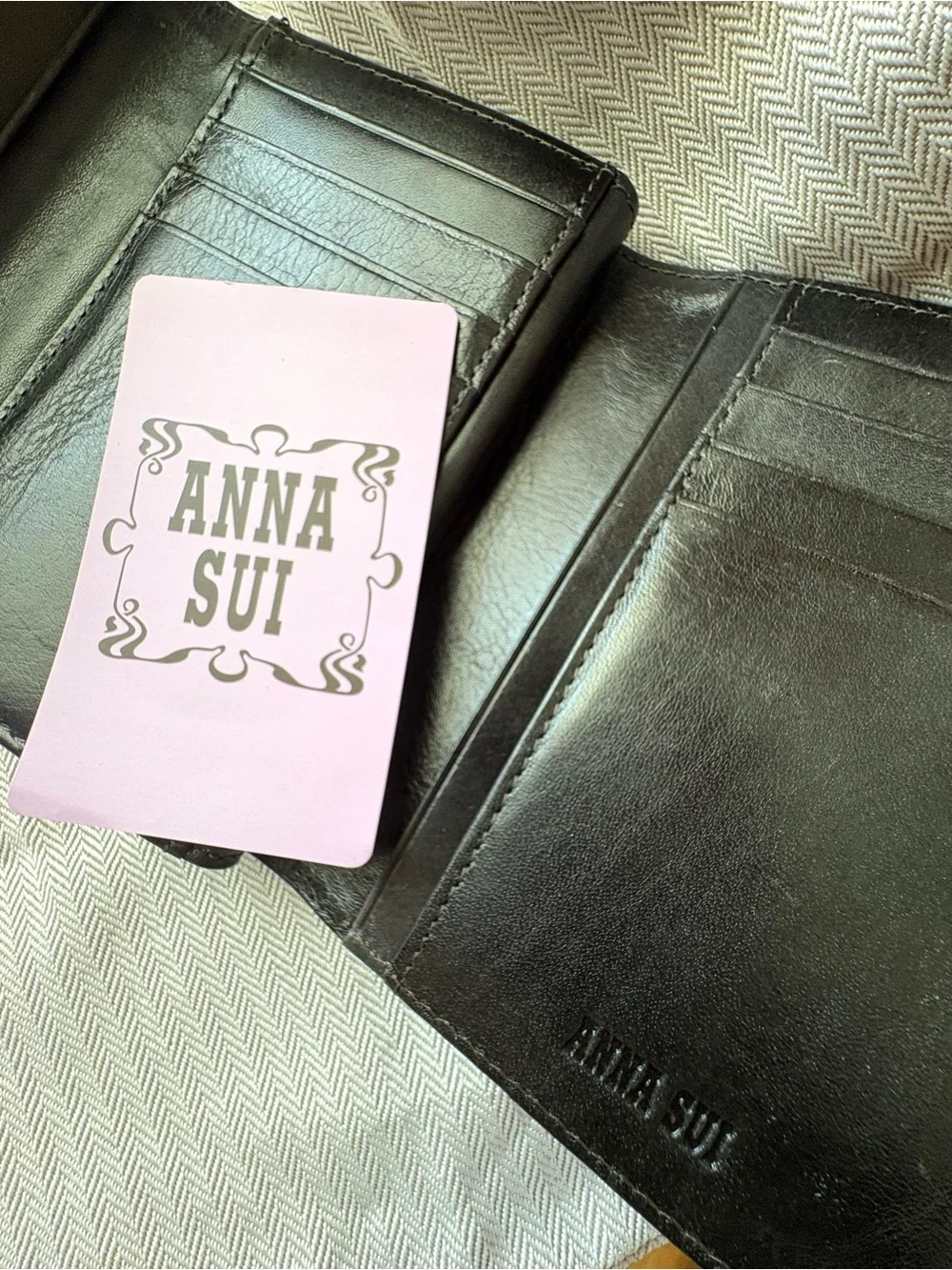 Anna Sui Black Scalloped Butterfly Stud Wallet-Near Mint- From Japan